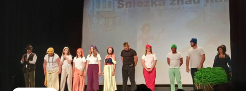 Śnieżka znad Raby i siedmiu rozbawionych krasnali